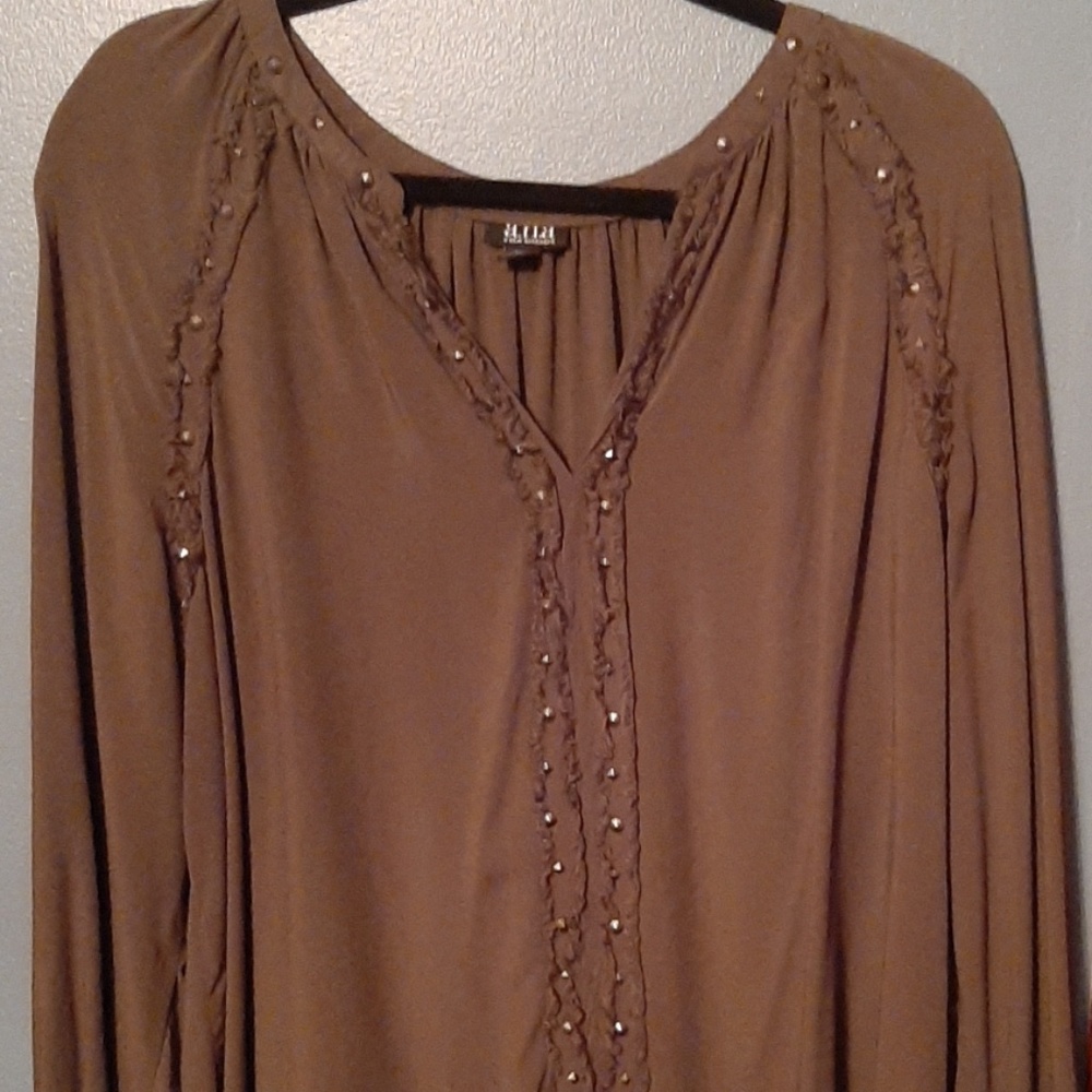 Long sleeve top